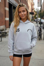 Load image into Gallery viewer, Pharrell oversized snow Marle hoodie
